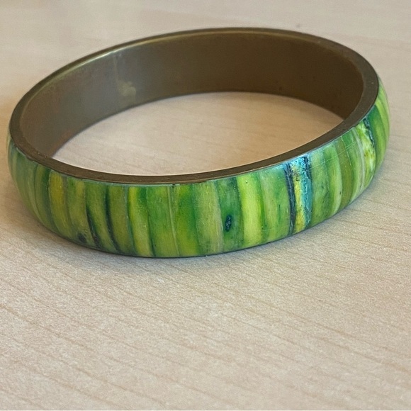 Green Bangle 1 - Picture 4 of 9